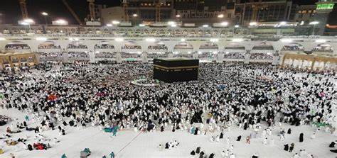كم مكث النبي في مكة